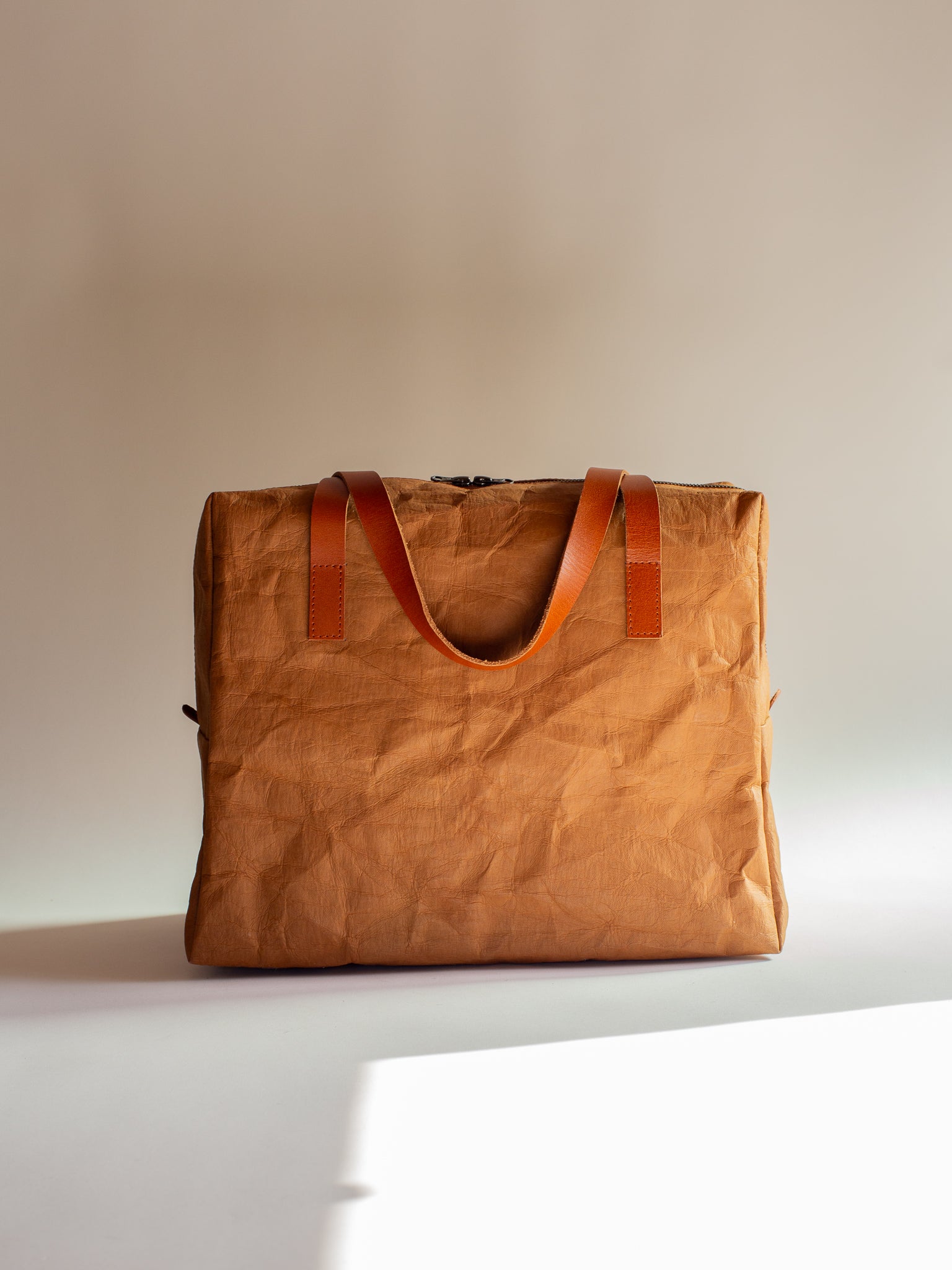VISITOR Plant Dyed Paper Boston Bag