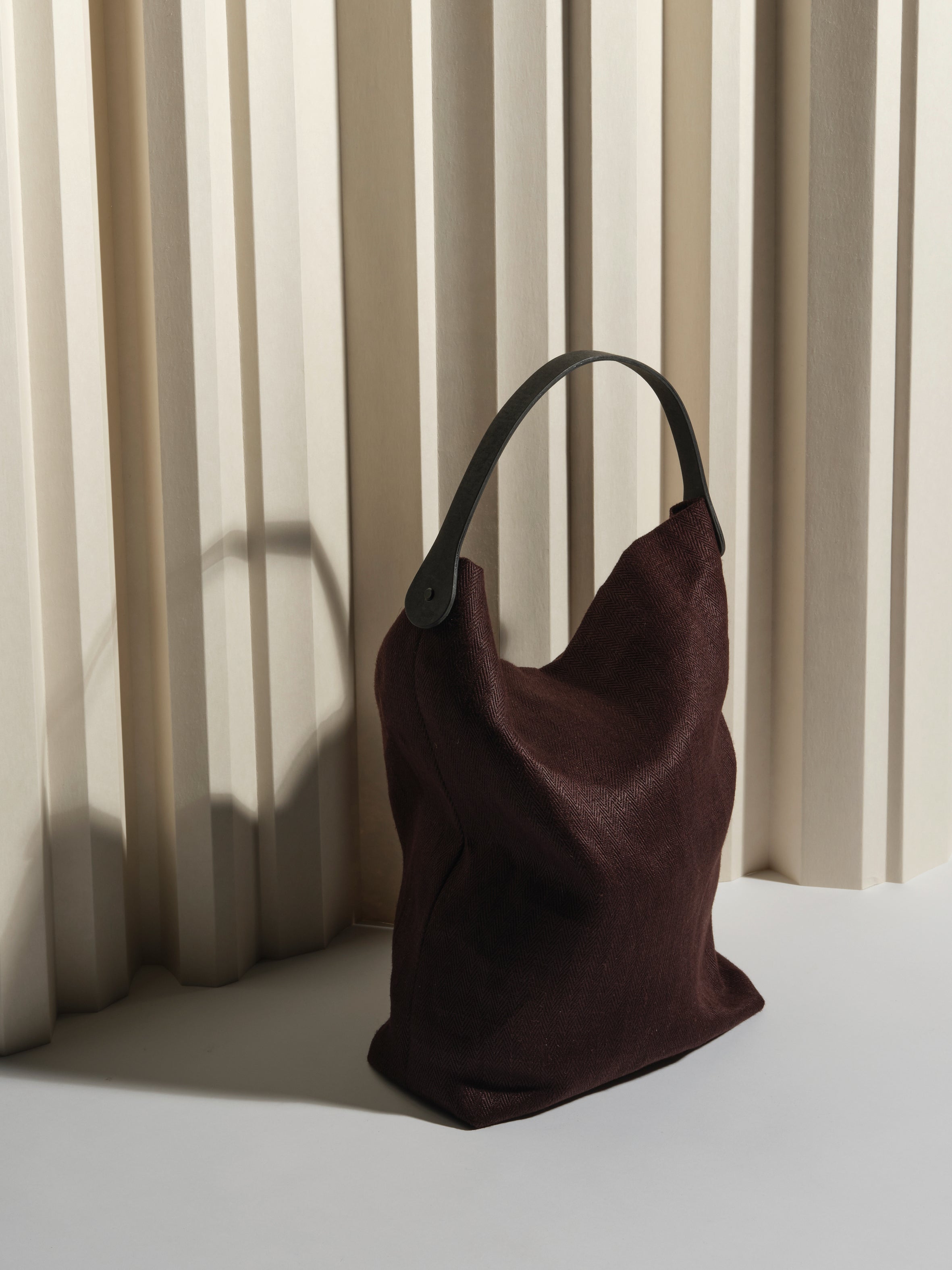 BUCKET Linen Bag with "Tor" Paper Grip Handle - KAFFEE Series