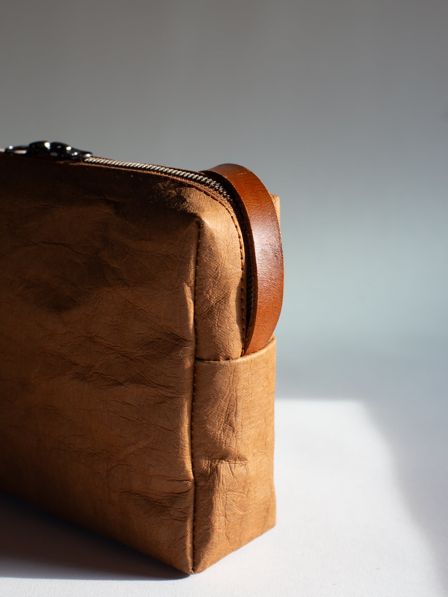 EDITOR Plant Dyed Paper Shoulder Bag