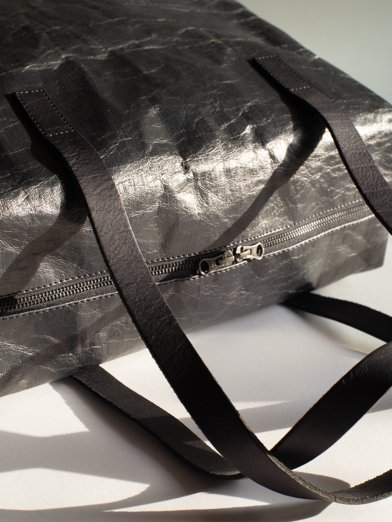 VISITOR Paper Boston Bag