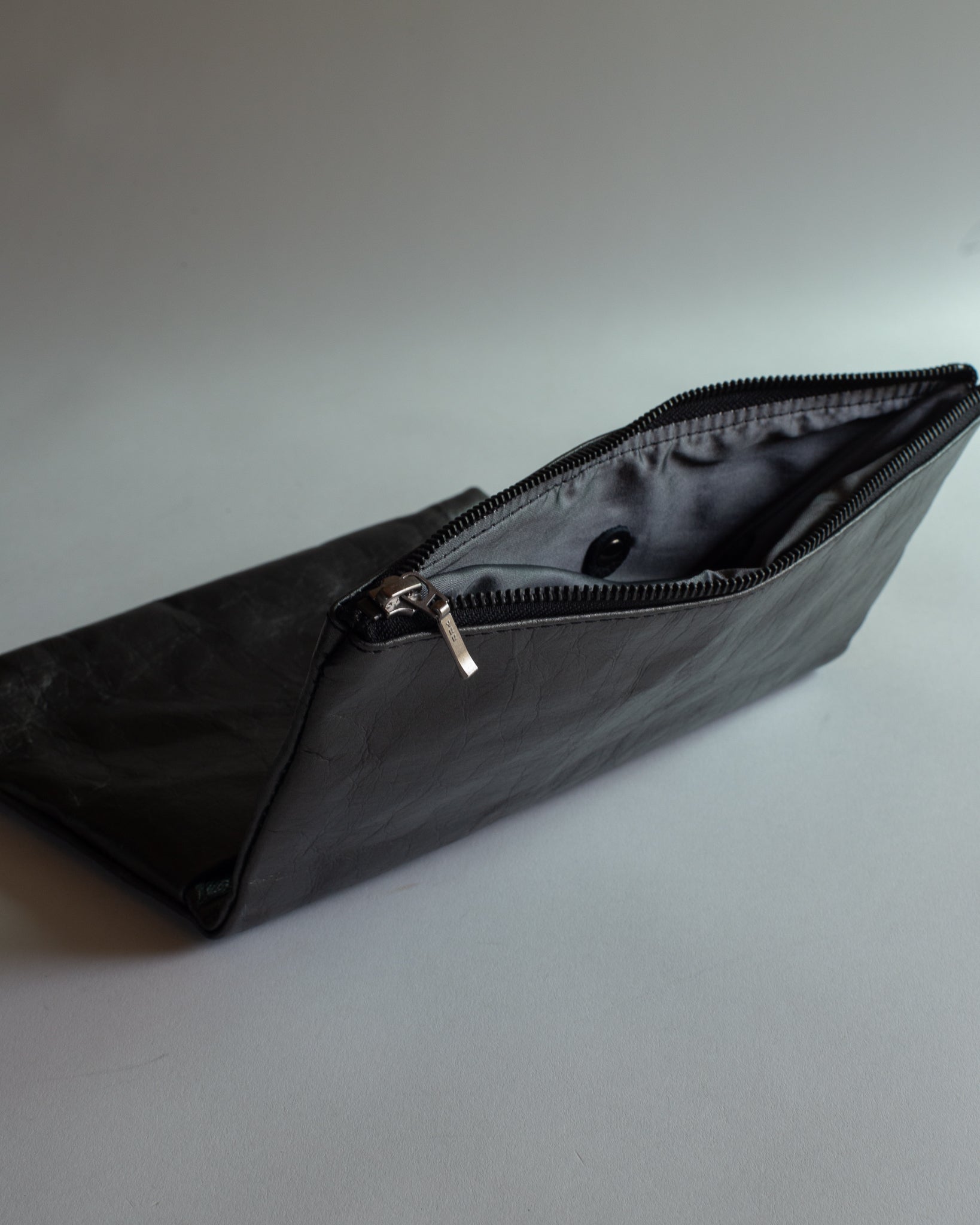 FOLDED CLUTCH Paper Handbag with Chain