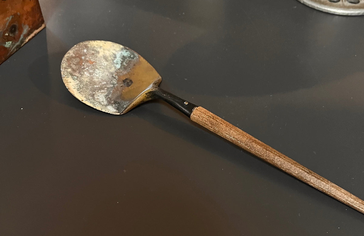 Meiji Era Copper Ash Leveler with Natural Emerald Patina (Rokusho)